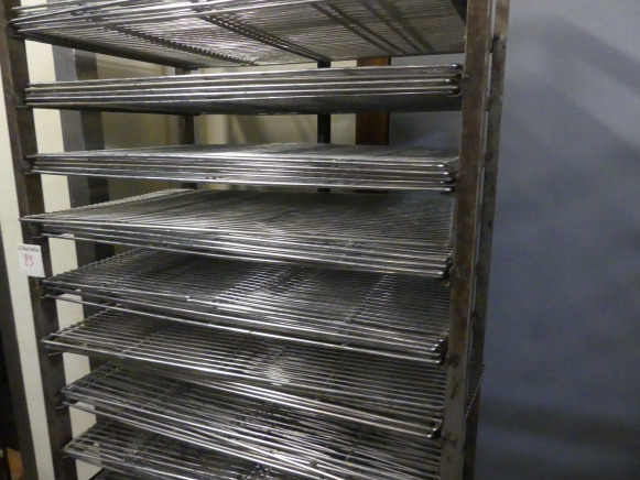 Chariot avec grilles 60x40 cm - Peralatan bakery: gambar 5 Chariot avec grilles 60x40 cm - Peralatan bakery: gambar 5