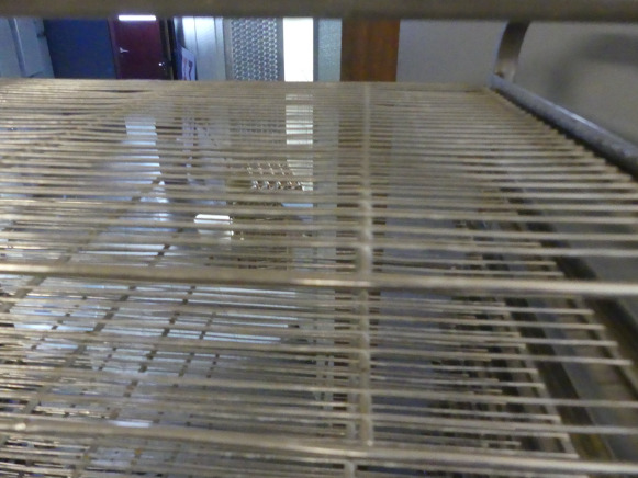 Chariot avec grilles 60x40 cm - Peralatan bakery: gambar 4 Chariot avec grilles 60x40 cm - Peralatan bakery: gambar 4