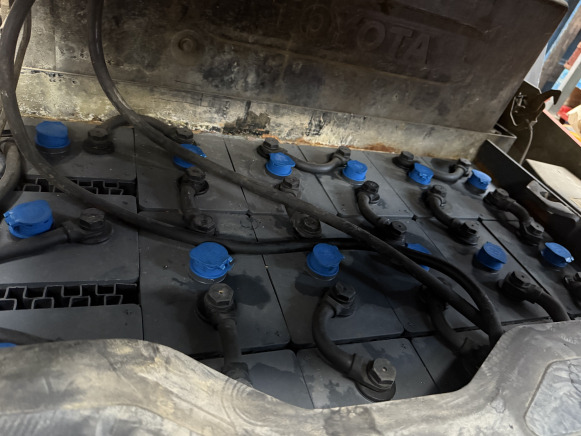 Chariot élévateur frontal électrique TOYOTA 02-7FD25 - Forklift listrik: gambar 4 Chariot élévateur frontal électrique TOYOTA 02-7FD25 - Forklift listrik: gambar 4