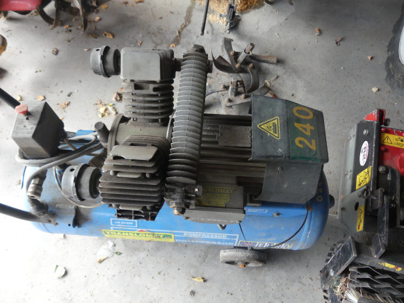 Compresseur Airpress LM50/350 - Kompresor udara: gambar 3 Compresseur Airpress LM50/350 - Kompresor udara: gambar 3