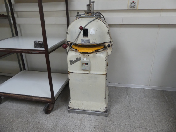 Diviseuse bouleuse Matchless - Peralatan bakery: gambar 1 Diviseuse bouleuse Matchless - Peralatan bakery: gambar 1