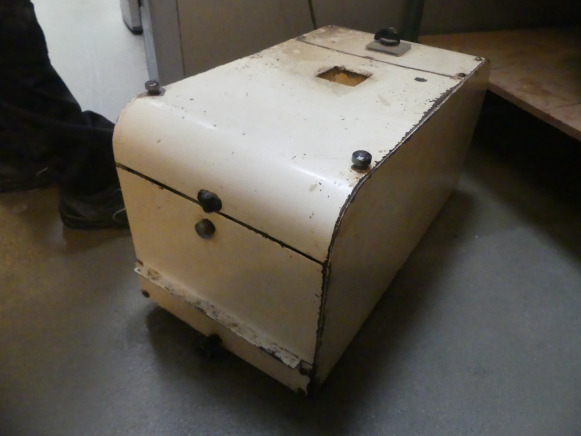 Peralatan bakery Friteuse à boule de Berlin Pelion, Allongeuse à pistolet marque et modèle illisible: gambar 9