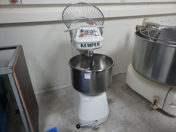 Pétrin à spirale Kemper - Peralatan bakery: gambar 1 Pétrin à spirale Kemper - Peralatan bakery: gambar 1