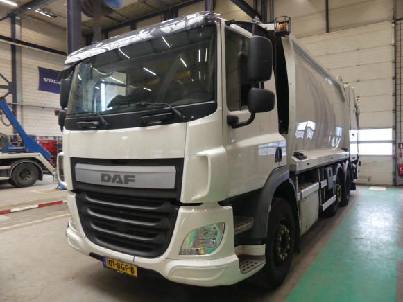 REF:01-BGF-8 - Camion poubelle DAF CF290FAG (2015-268.697 km) - Truk sampah: gambar 1 REF:01-BGF-8 - Camion poubelle DAF CF290FAG (2015-268.697 km) - Truk sampah: gambar 1