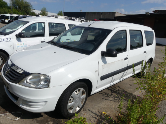Mobil REF:10423 - Voiture Dacia Logan 1.5 DCI break (2012-254.373 km): gambar 1