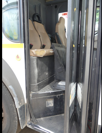 REF:1434 - Camion poubelle (pour pièces) Renault Access (2013-204.150 km) - Truk sampah: gambar 4 REF:1434 - Camion poubelle (pour pièces) Renault Access (2013-204.150 km) - Truk sampah: gambar 4