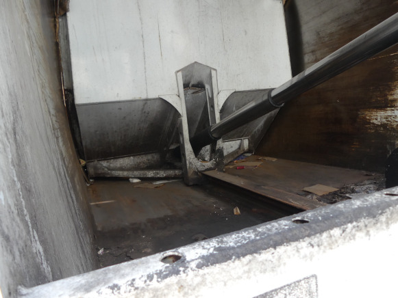 REF:1434 - Camion poubelle (pour pièces) Renault Access (2013-204.150 km) - Truk sampah: gambar 5 REF:1434 - Camion poubelle (pour pièces) Renault Access (2013-204.150 km) - Truk sampah: gambar 5