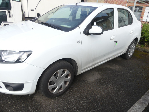 REF:20513 - Voiture Dacia Logan Berline (2013-97.655 km) - Mobil sedan: gambar 2 REF:20513 - Voiture Dacia Logan Berline (2013-97.655 km) - Mobil sedan: gambar 2