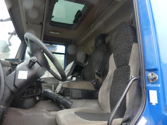 REF:BX-PS-13 - Camion poubelle DAF FAG CF 75 (2010-390.475 km) - Truk sampah: gambar 5 REF:BX-PS-13 - Camion poubelle DAF FAG CF 75 (2010-390.475 km) - Truk sampah: gambar 5