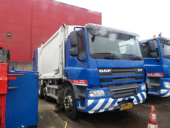 REF:BZ-DF-46 - Camion poubelle DAF FAG CF75 (2011-333.637 km) - Truk sampah: gambar 2 REF:BZ-DF-46 - Camion poubelle DAF FAG CF75 (2011-333.637 km) - Truk sampah: gambar 2