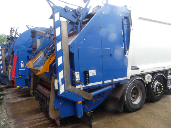 REF:BZ-DF-46 - Camion poubelle DAF FAG CF75 (2011-333.637 km) - Truk sampah: gambar 3 REF:BZ-DF-46 - Camion poubelle DAF FAG CF75 (2011-333.637 km) - Truk sampah: gambar 3