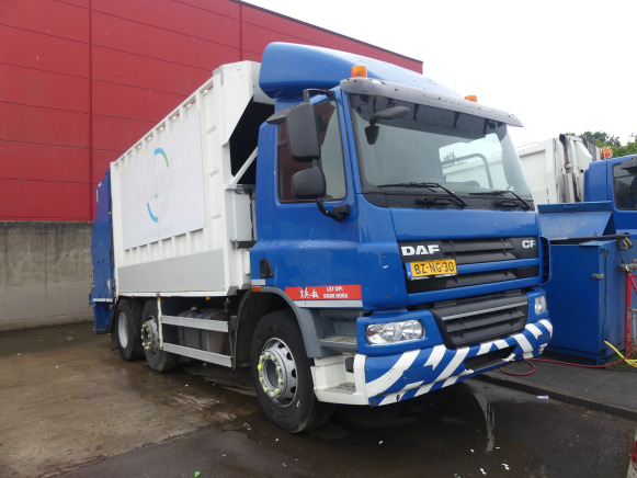 REF:BZ-NG-30 - Camion poubelle DAF FAG CF 75 (2011-465.671 km) - Truk sampah: gambar 2 REF:BZ-NG-30 - Camion poubelle DAF FAG CF 75 (2011-465.671 km) - Truk sampah: gambar 2
