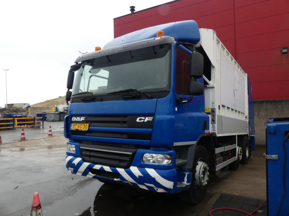 REF:BZ-NG-30 - Camion poubelle DAF FAG CF 75 (2011-465.671 km) - Truk sampah: gambar 1 REF:BZ-NG-30 - Camion poubelle DAF FAG CF 75 (2011-465.671 km) - Truk sampah: gambar 1