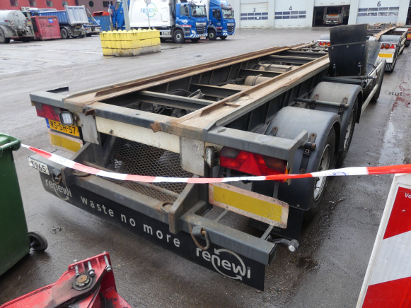 REF:WS-SH-57 - Remorque porte container GS Meppel ALC-2700N - Trailer pengangkut mobil: gambar 3 REF:WS-SH-57 - Remorque porte container GS Meppel ALC-2700N - Trailer pengangkut mobil: gambar 3