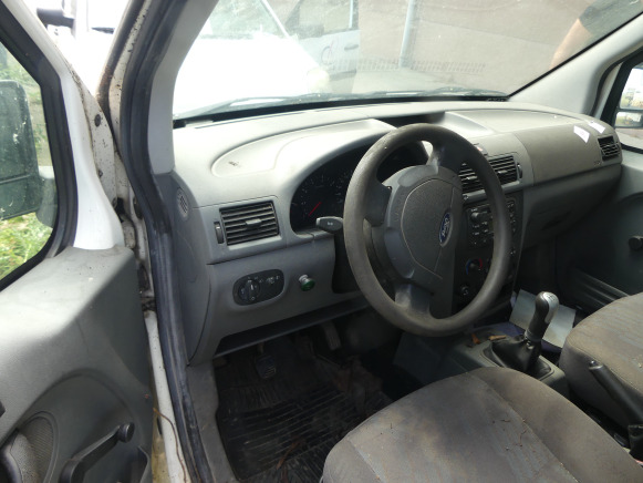 REF:immatriculé sous : TRF-384 - Voiture Ford Tourneo Connect - Van kombi: gambar 4 REF:immatriculé sous : TRF-384 - Voiture Ford Tourneo Connect - Van kombi: gambar 4