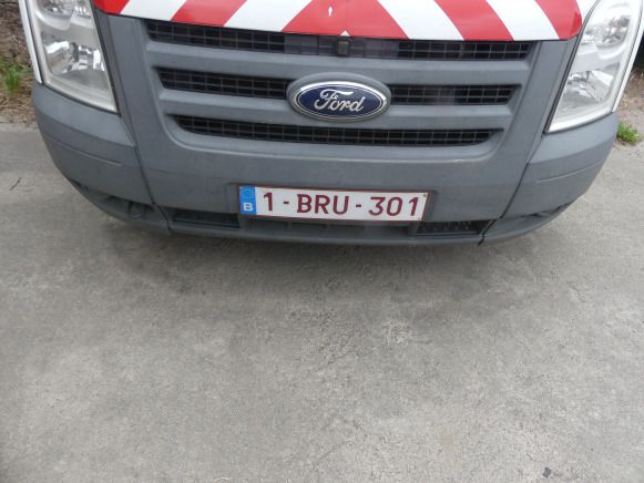 REF:immatriculée sous : 1-BRU-301 - Camionnette Ford Transit - Van panel: gambar 3 REF:immatriculée sous : 1-BRU-301 - Camionnette Ford Transit - Van panel: gambar 3