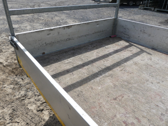 Remorque double essieux Eduard 2 - Trailer flatbed: gambar 5 Remorque double essieux Eduard 2 - Trailer flatbed: gambar 5