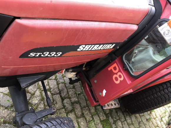 Tracteur Shibaura ST333 - Traktor: gambar 2 Tracteur Shibaura ST333 - Traktor: gambar 2