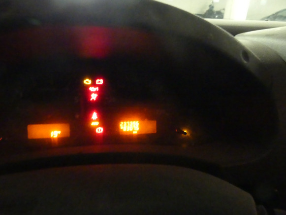 Mobil Voiture Nissan NAVARA 2.5 (2012-237.396 km): gambar 15