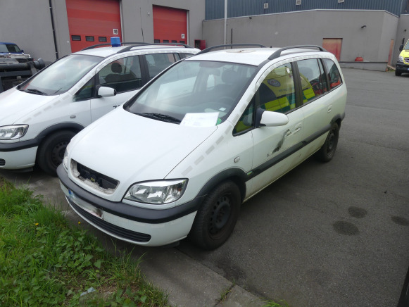Voiture Opel ZAFIRA (2004-179.238 km) - Mobil: gambar 1 Voiture Opel ZAFIRA (2004-179.238 km) - Mobil: gambar 1