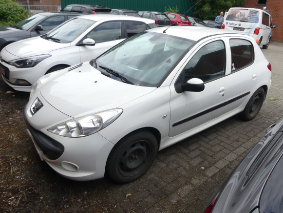 Voiture Peugeot 206+ (2010-119.445 km) - Mobil: gambar 2 Voiture Peugeot 206+ (2010-119.445 km) - Mobil: gambar 2