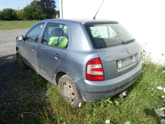 Voiture Skoda Fabia (2004-189.523 km) - Mobil: gambar 3 Voiture Skoda Fabia (2004-189.523 km) - Mobil: gambar 3