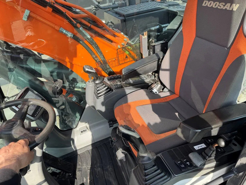 Ekskavator roda Doosan DX140-5 2018: gambar 18 Ekskavator roda Doosan DX140-5 2018: gambar 18