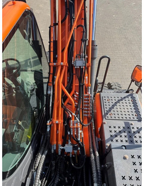 Ekskavator roda Doosan DX140-5 2018: gambar 11 Ekskavator roda Doosan DX140-5 2018: gambar 11