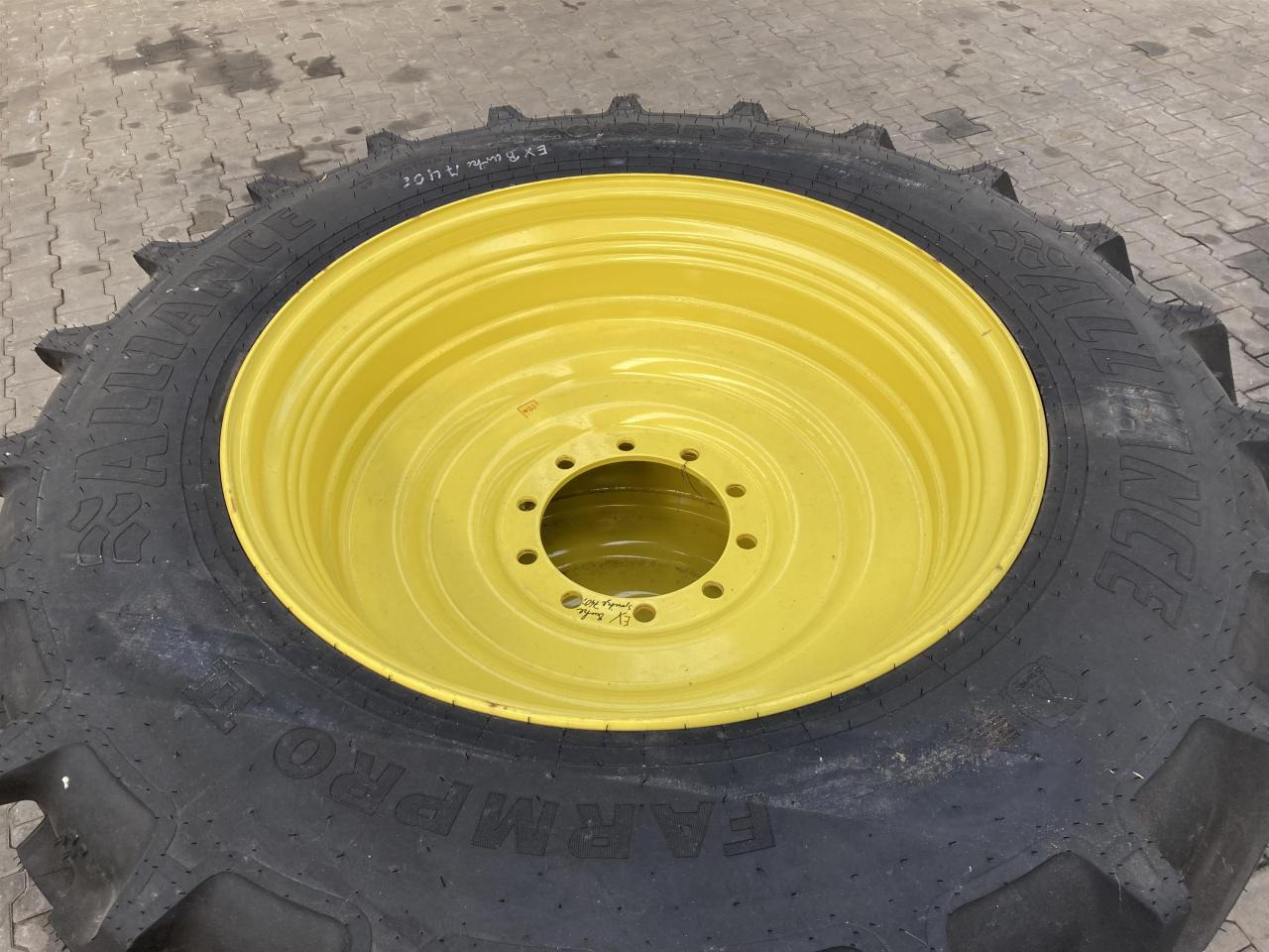 Alliance 420/85R38 - Ban untuk Peralatan pertanian: gambar 2 Alliance 420/85R38 - Ban untuk Peralatan pertanian: gambar 2