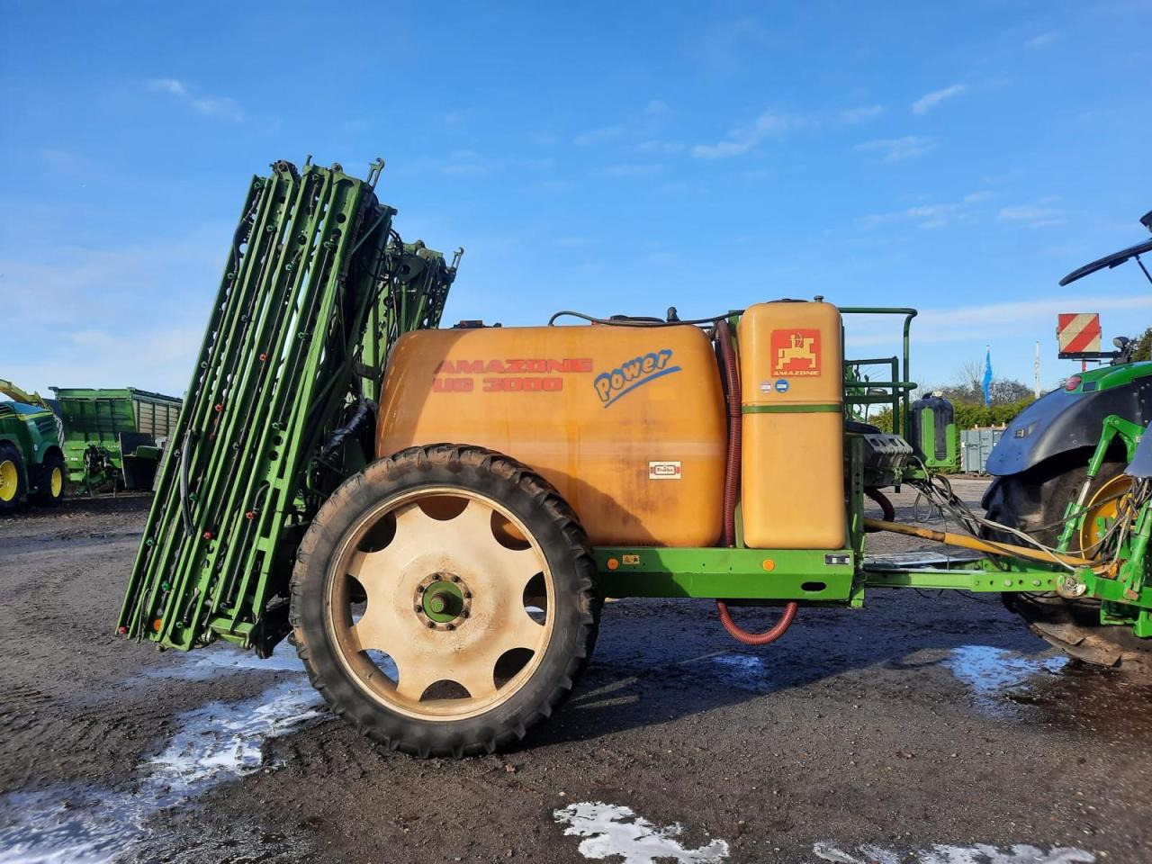 Amazone UG 3000 - Penyemprot tertinggal: gambar 1 Amazone UG 3000 - Penyemprot tertinggal: gambar 1