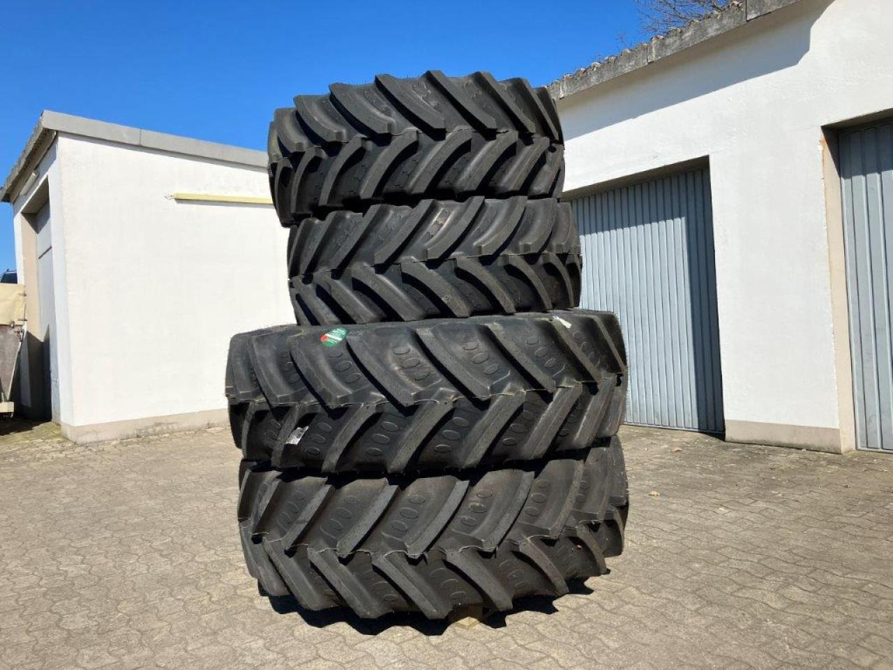 BKT 480/65R28 - Ban untuk Peralatan pertanian: gambar 1 BKT 480/65R28 - Ban untuk Peralatan pertanian: gambar 1
