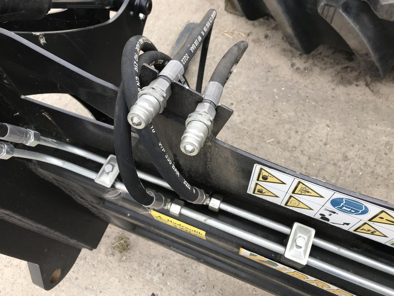 Bressel Poltergabel - Pemuat depan untuk traktor: gambar 4 Bressel Poltergabel - Pemuat depan untuk traktor: gambar 4