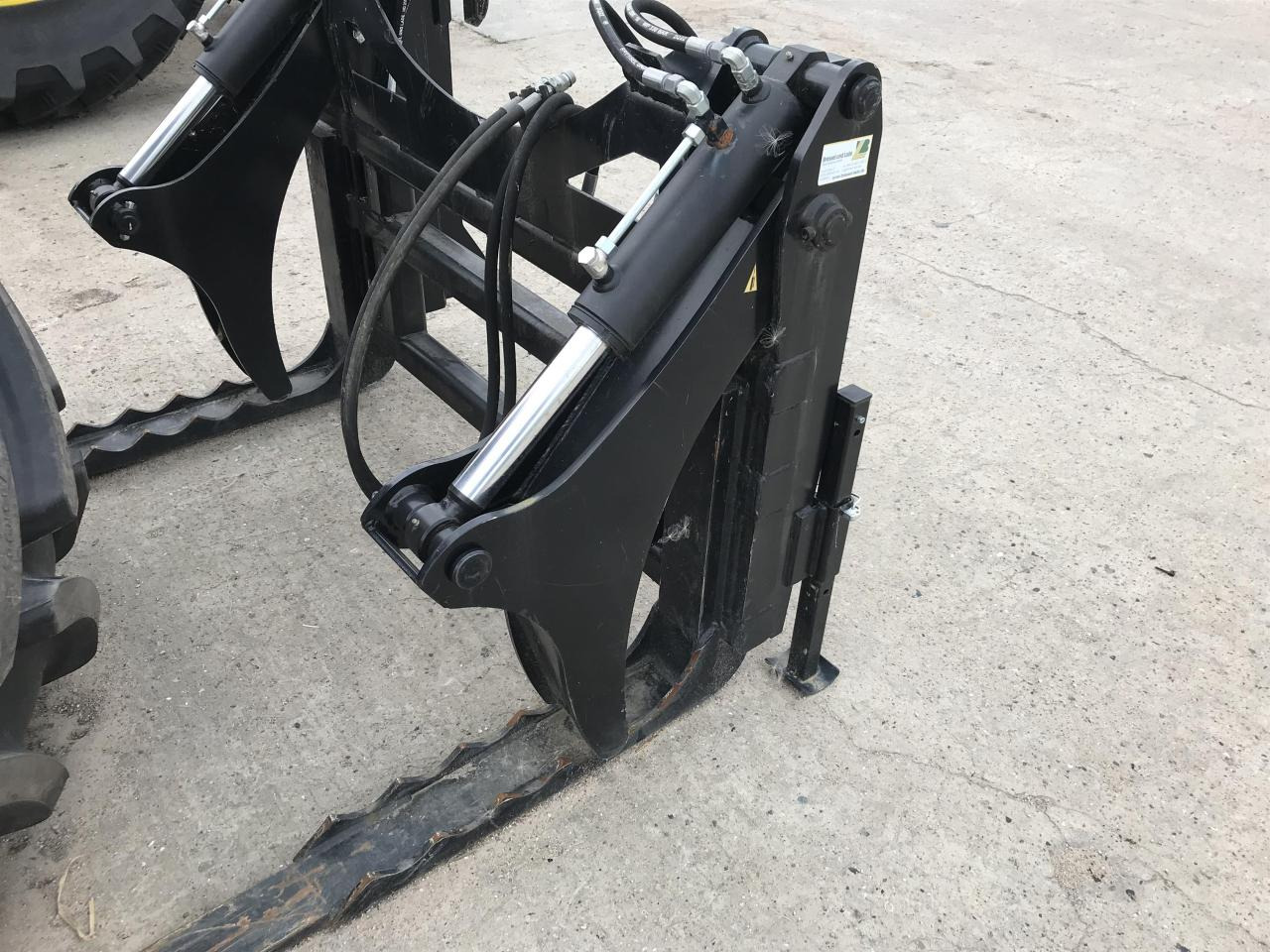 Bressel Poltergabel - Pemuat depan untuk traktor: gambar 2 Bressel Poltergabel - Pemuat depan untuk traktor: gambar 2