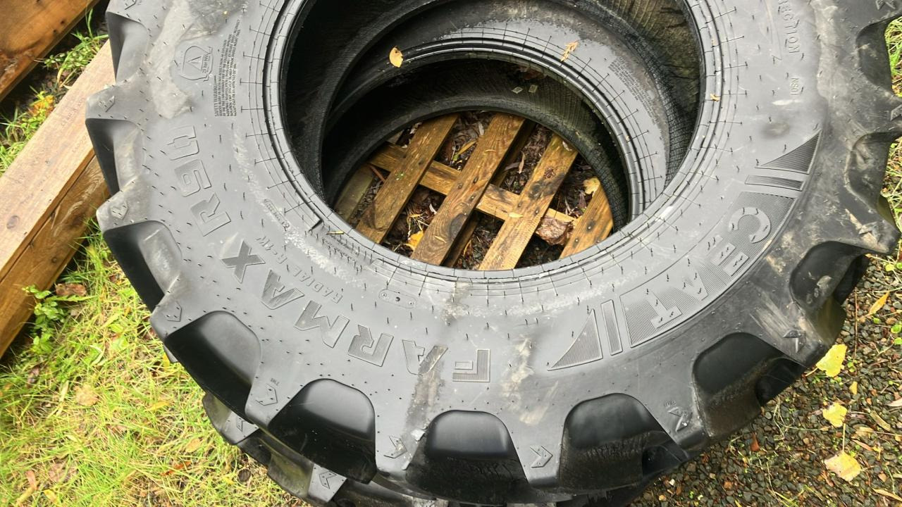 CEAT 420/90R30 - Ban untuk Peralatan pertanian: gambar 4 CEAT 420/90R30 - Ban untuk Peralatan pertanian: gambar 4