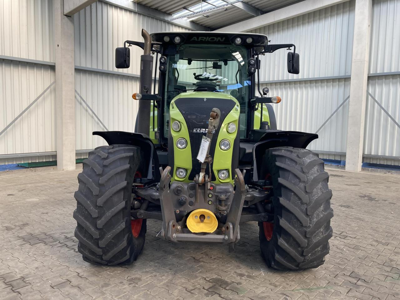 CLAAS Arion 640 - Traktor: gambar 4 CLAAS Arion 640 - Traktor: gambar 4