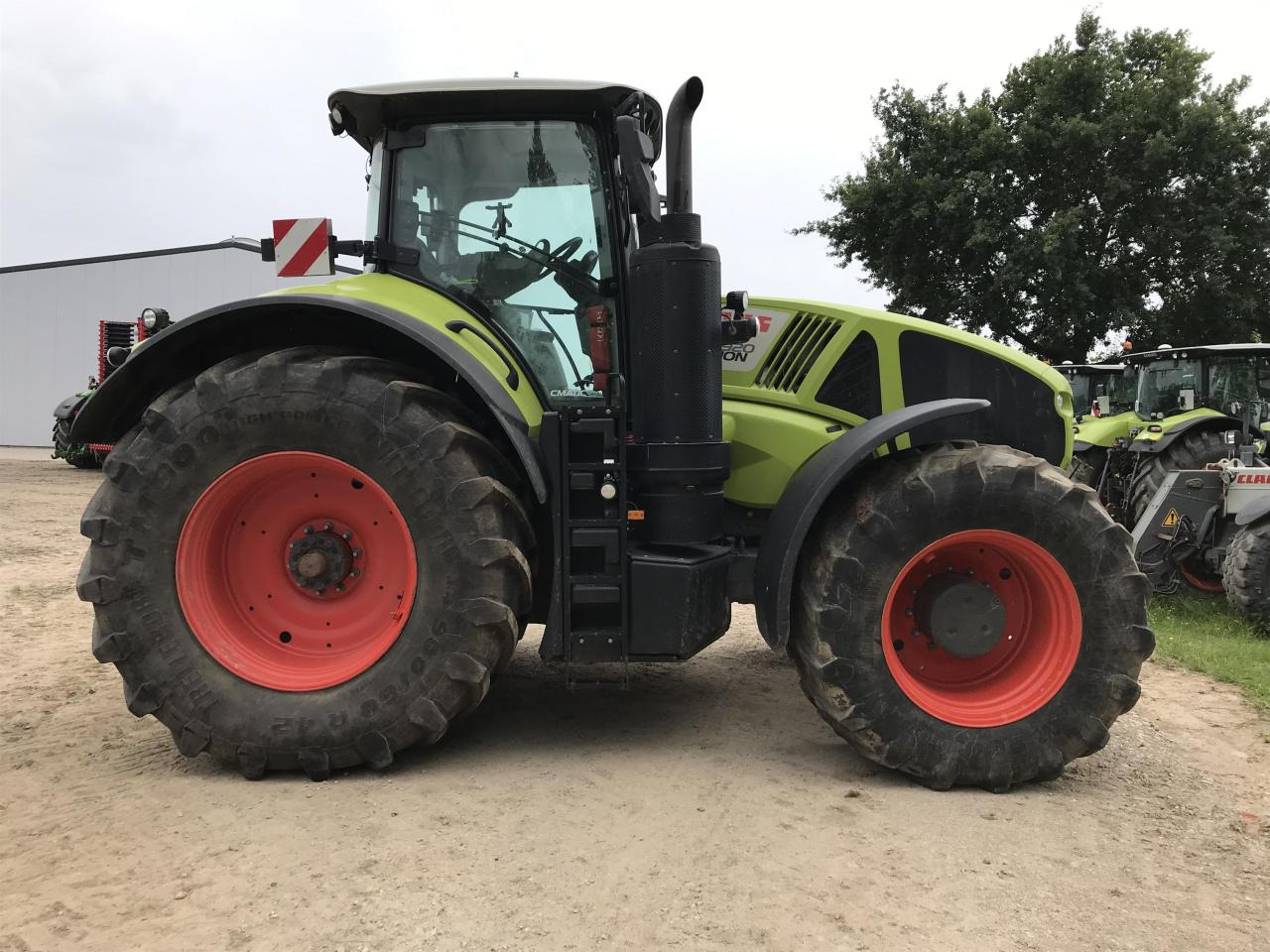 CLAAS Axion 920 - Traktor: gambar 2 CLAAS Axion 920 - Traktor: gambar 2