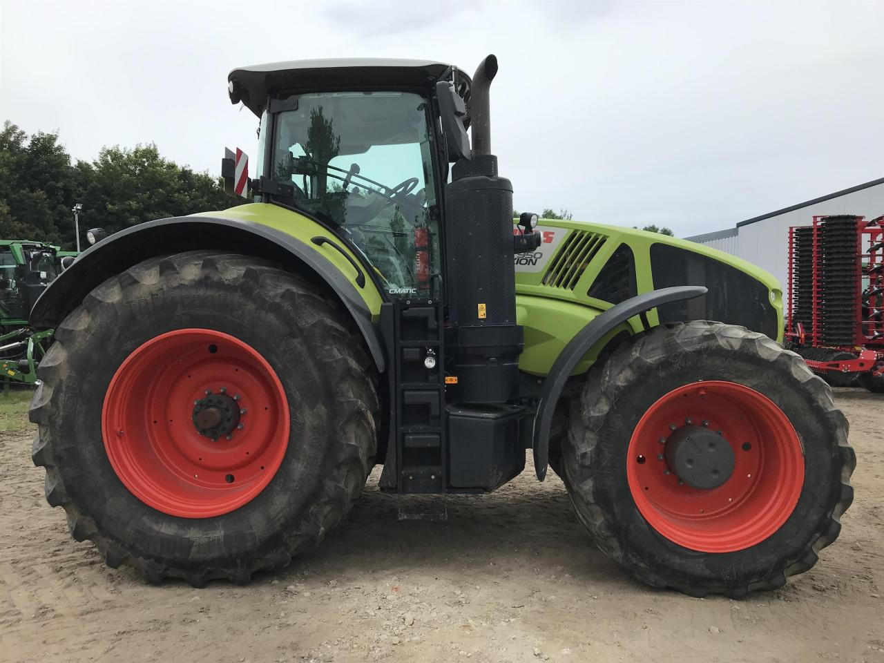 CLAAS Axion 950 - Traktor: gambar 2 CLAAS Axion 950 - Traktor: gambar 2