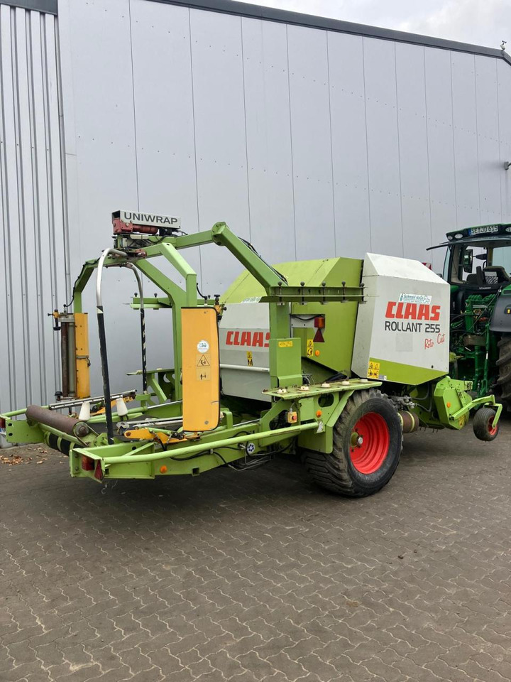 CLAAS Rollant 255 - Baler bulat: gambar 1 CLAAS Rollant 255 - Baler bulat: gambar 1