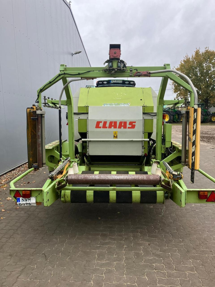 CLAAS Rollant 255 - Baler bulat: gambar 2 CLAAS Rollant 255 - Baler bulat: gambar 2