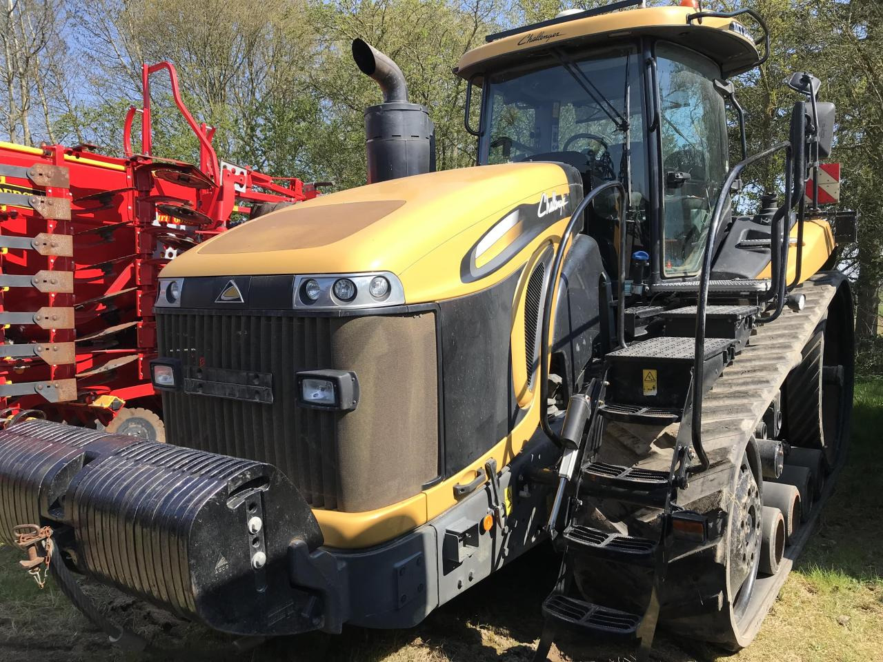 Challenger MT865E - Traktor terlacak: gambar 1 Challenger MT865E - Traktor terlacak: gambar 1