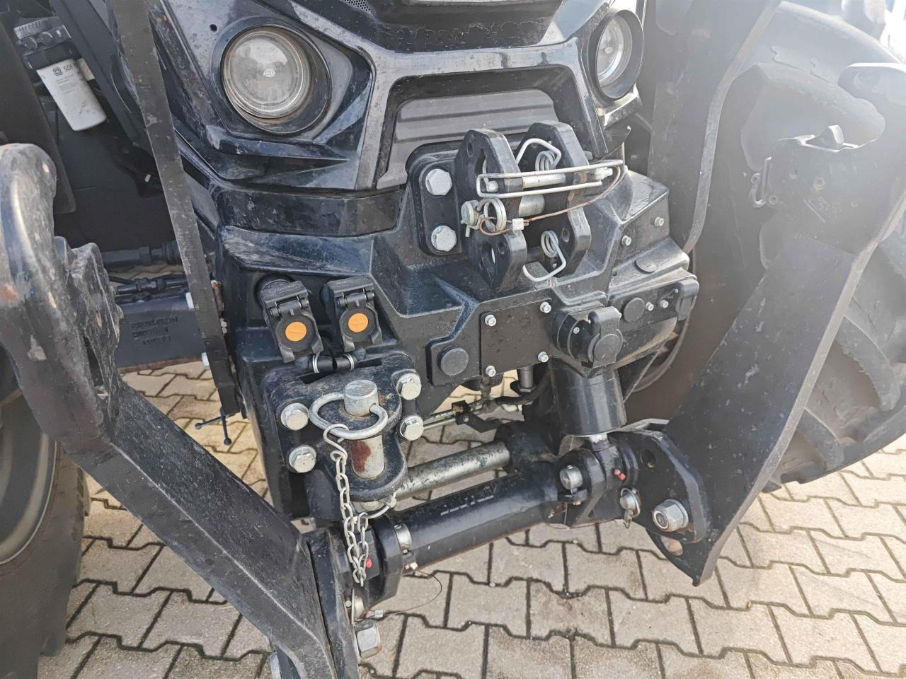 Deutz-Fahr 6215 TTV - Traktor: gambar 4 Deutz-Fahr 6215 TTV - Traktor: gambar 4