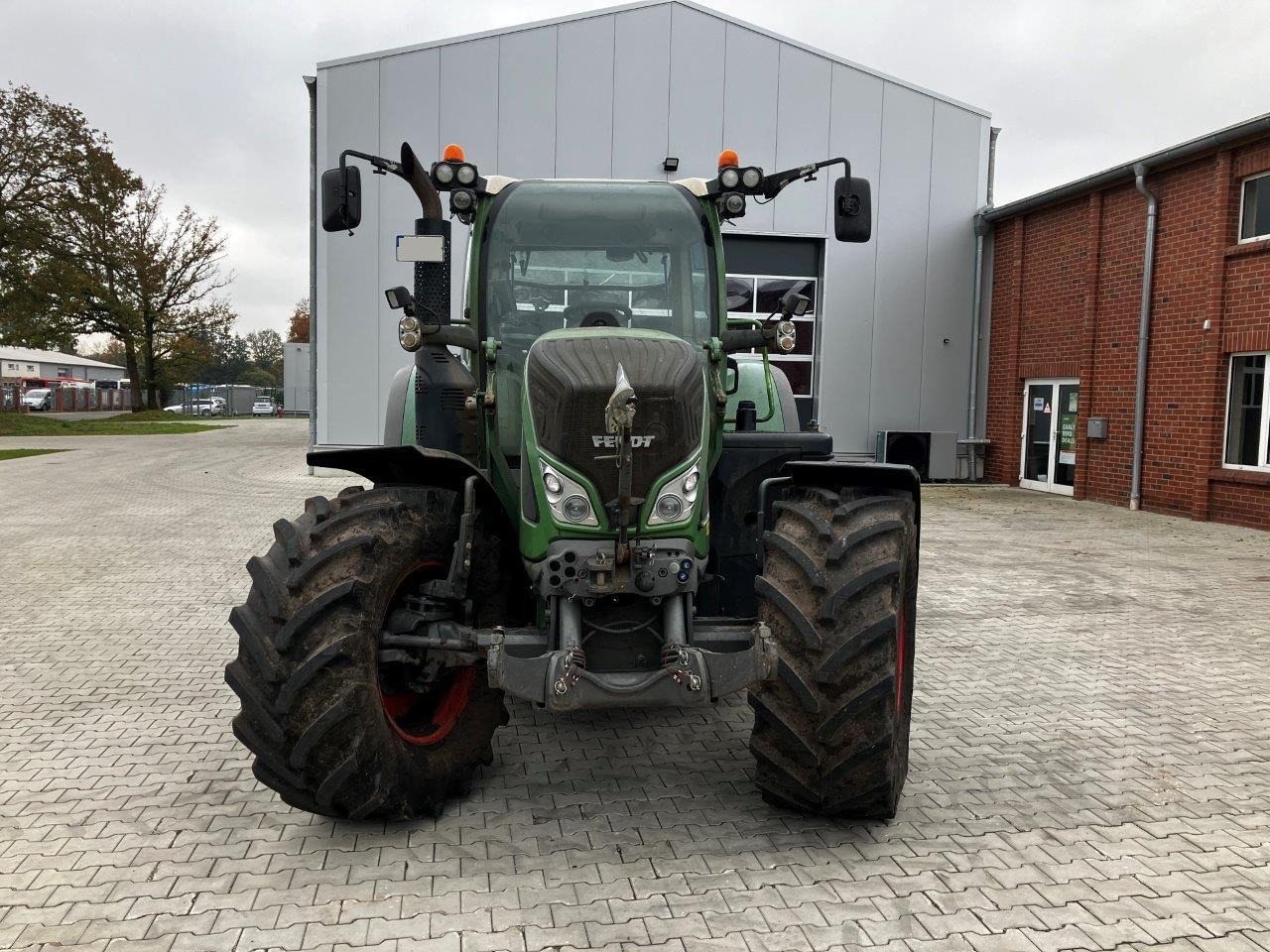 Fendt 716 Vario Profi Plus - Traktor: gambar 2 Fendt 716 Vario Profi Plus - Traktor: gambar 2