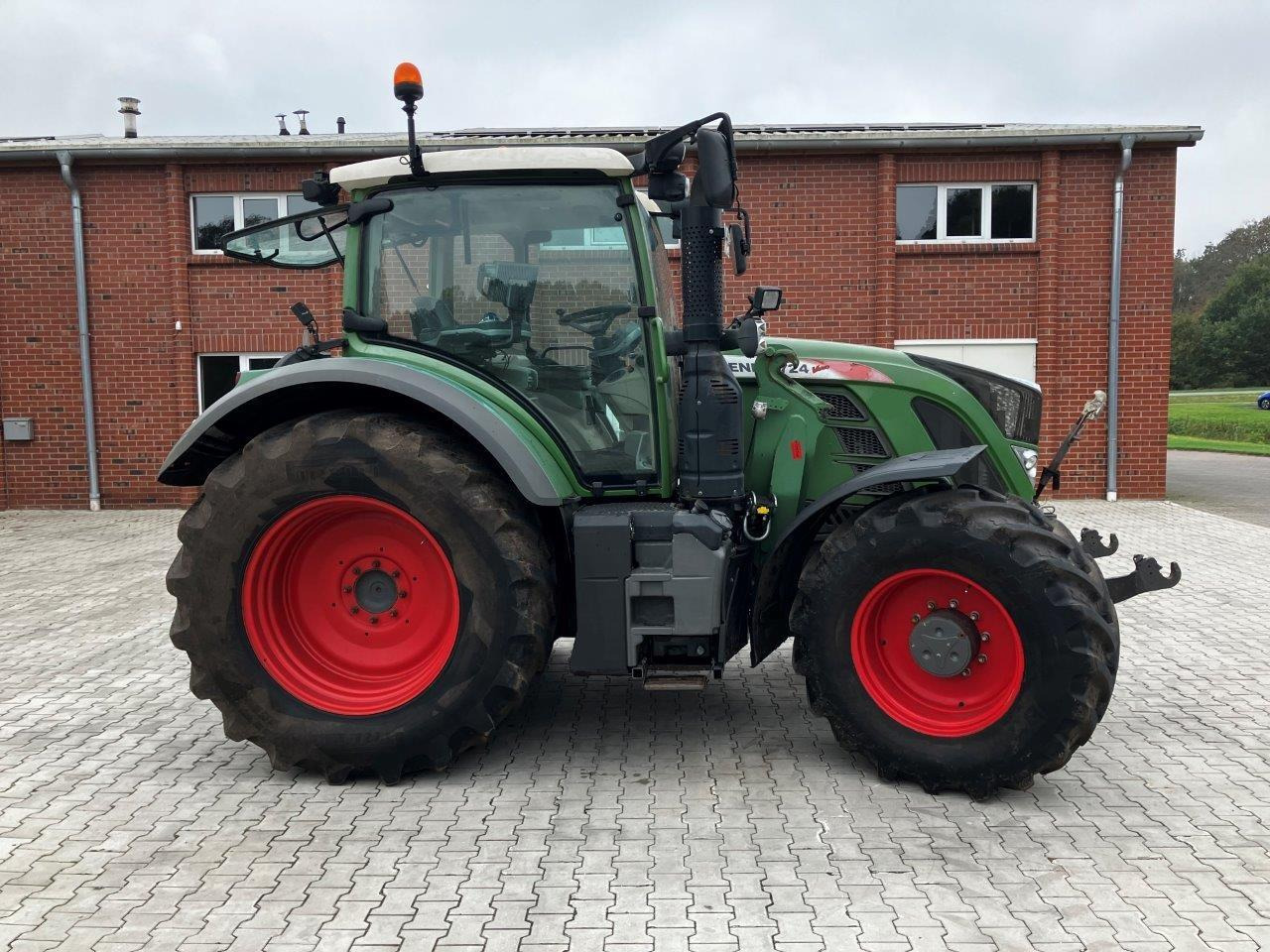 Fendt 716 Vario Profi Plus - Traktor: gambar 3 Fendt 716 Vario Profi Plus - Traktor: gambar 3