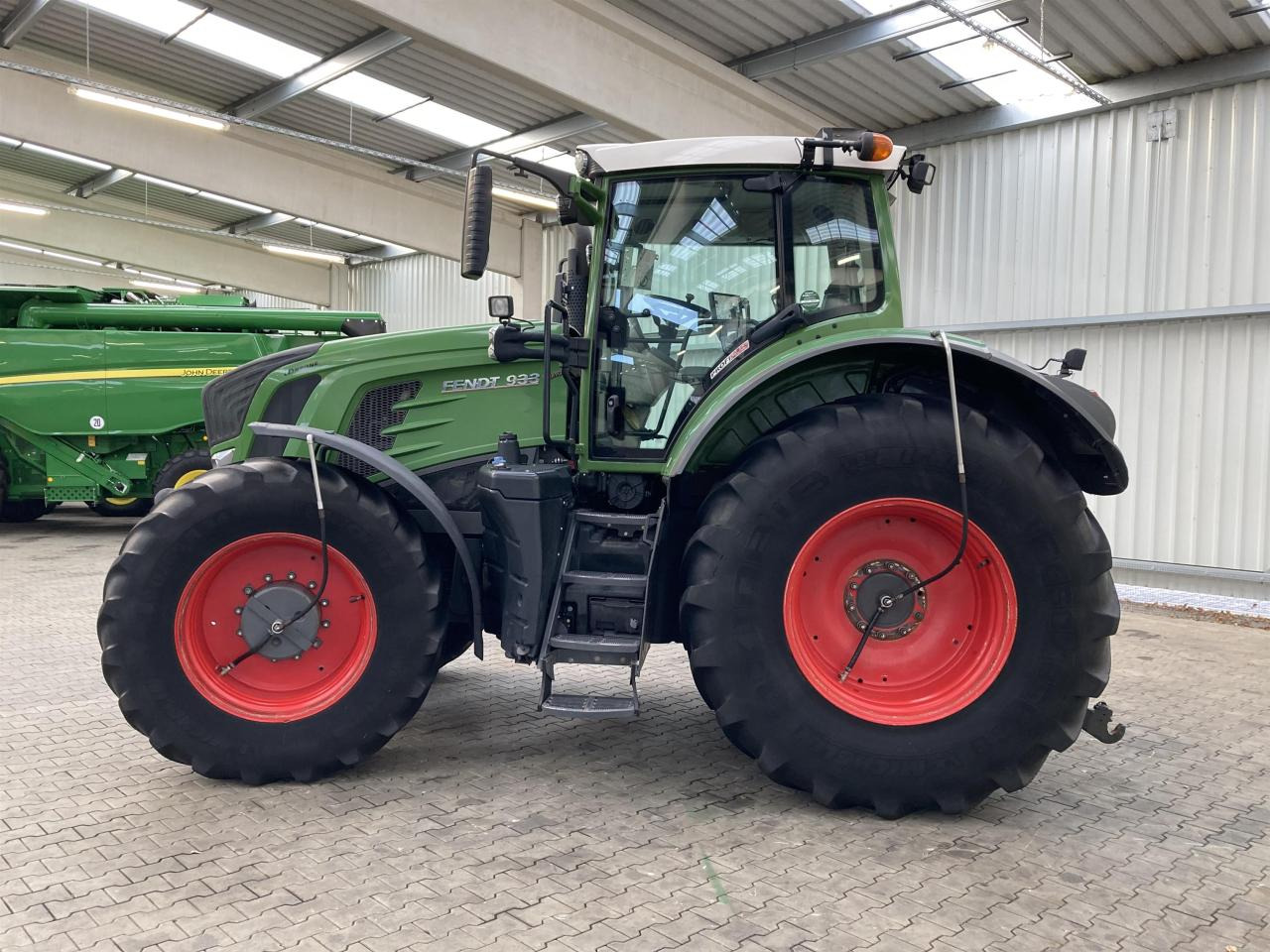 Fendt 933 Vario Profi Plus - Traktor: gambar 3 Fendt 933 Vario Profi Plus - Traktor: gambar 3