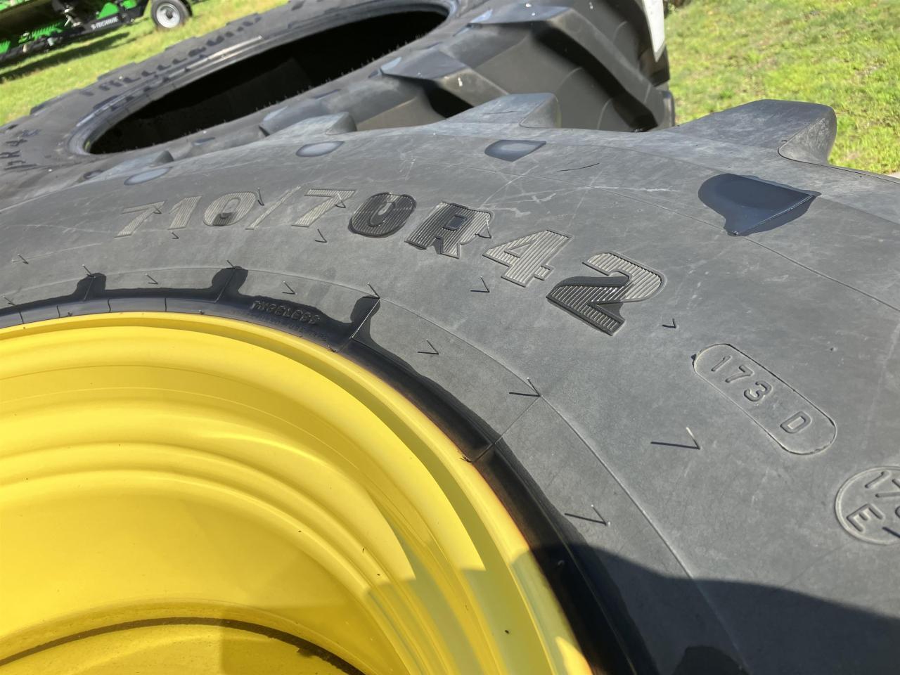 Firestone 710/70R42 - Ban untuk Peralatan pertanian: gambar 3 Firestone 710/70R42 - Ban untuk Peralatan pertanian: gambar 3