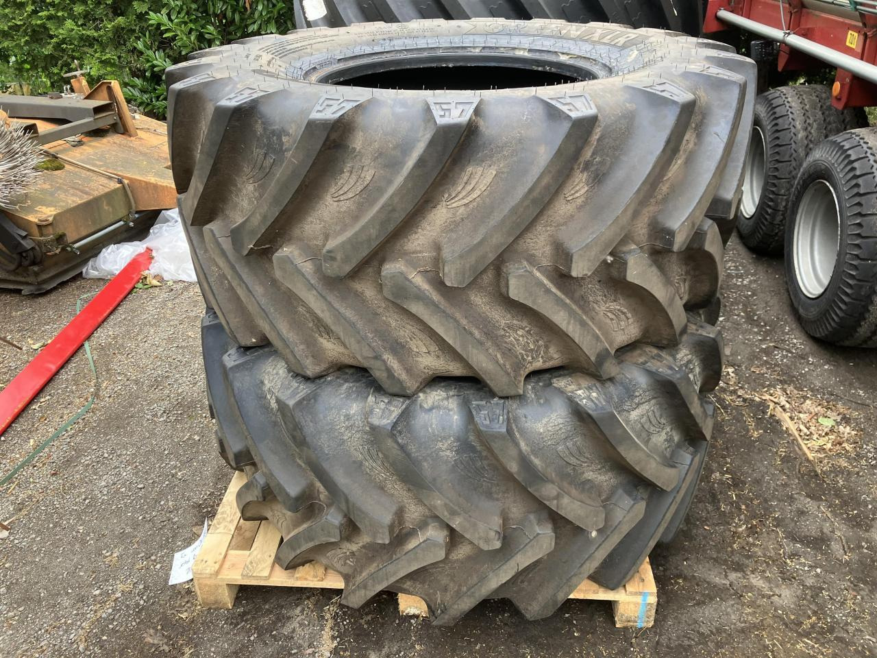 GRI 600/65R28 - Ban untuk Peralatan pertanian: gambar 1 GRI 600/65R28 - Ban untuk Peralatan pertanian: gambar 1