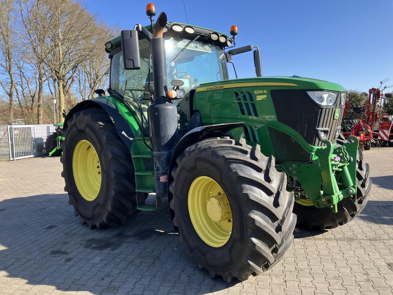 John Deere 6195R - Traktor: gambar 1 John Deere 6195R - Traktor: gambar 1