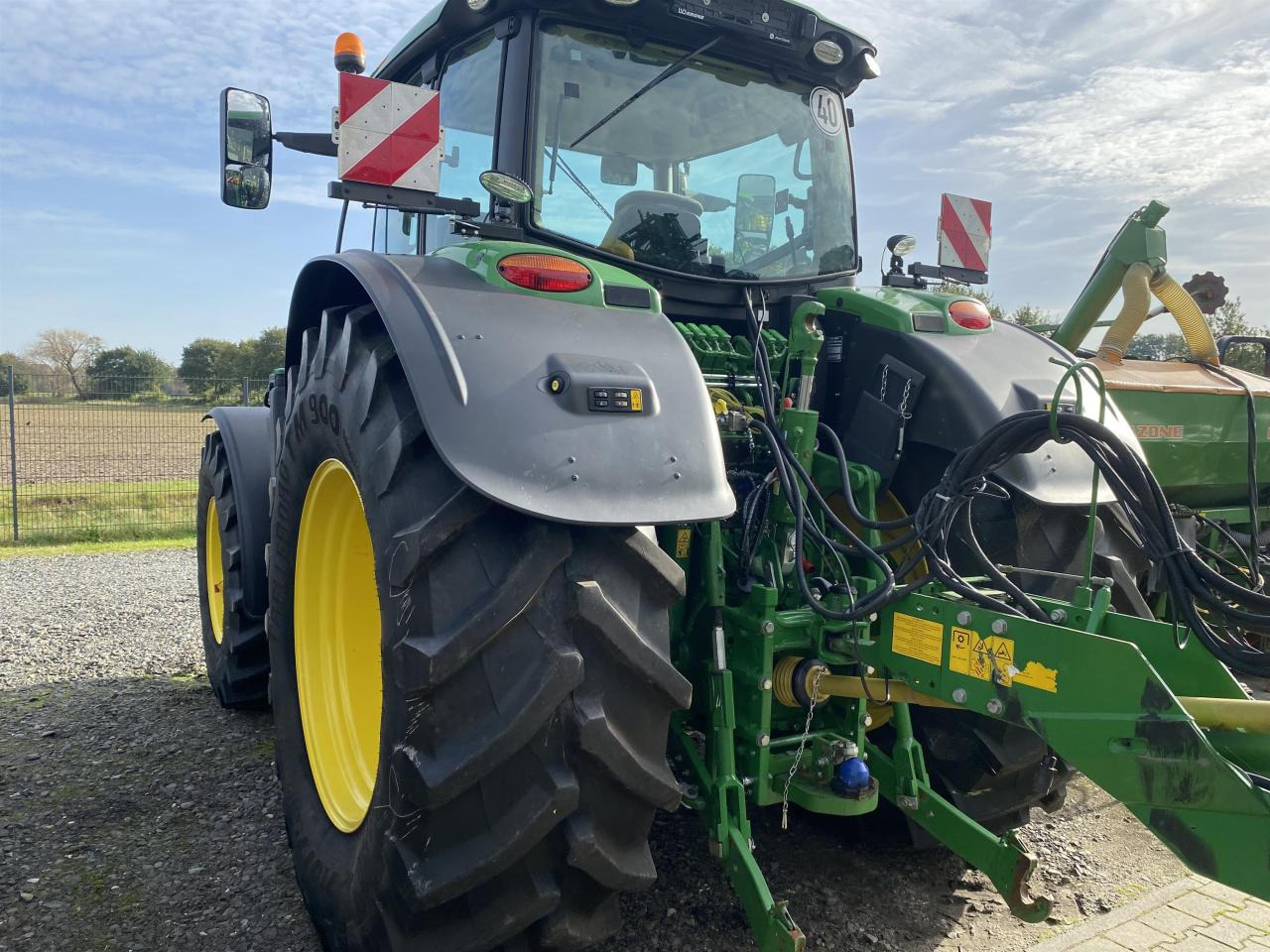 John Deere 6215R - Traktor: gambar 3 John Deere 6215R - Traktor: gambar 3
