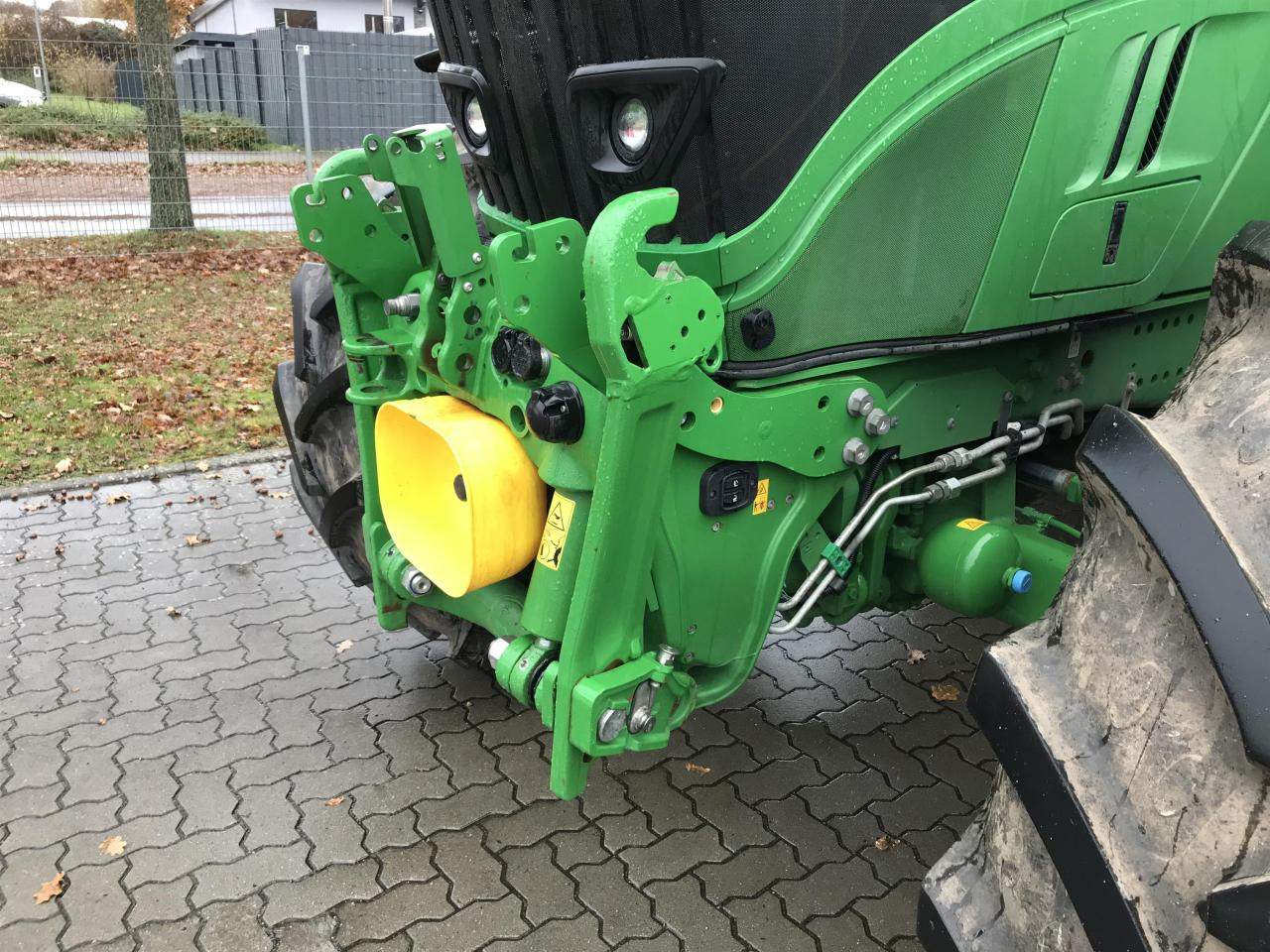 John Deere 6215R - Traktor: gambar 4 John Deere 6215R - Traktor: gambar 4