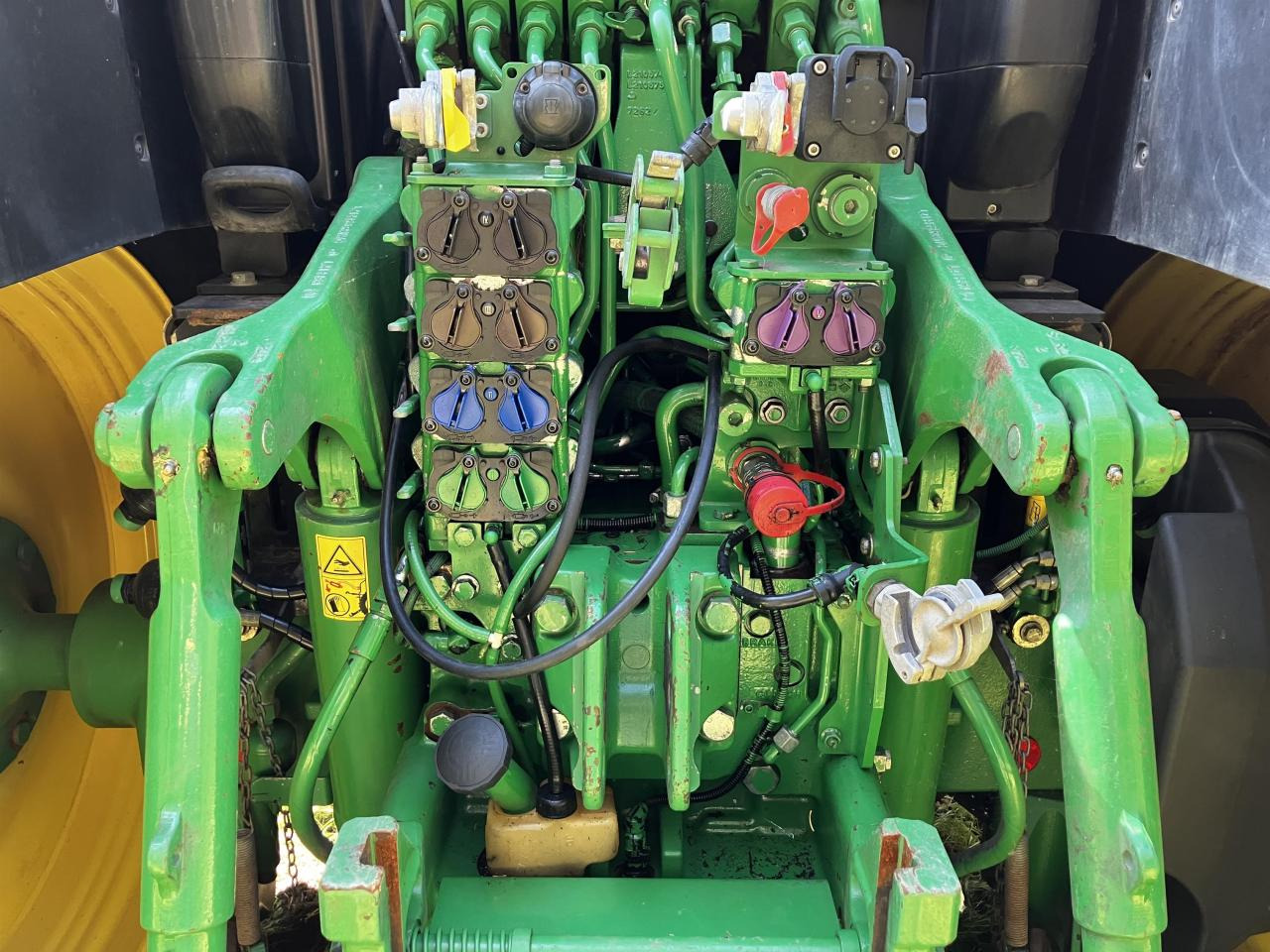 Traktor John Deere 6230R: gambar 7